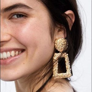 🔥4/$20 🆕Gold plated door knocker rectangle hypoallergenic statement earrings